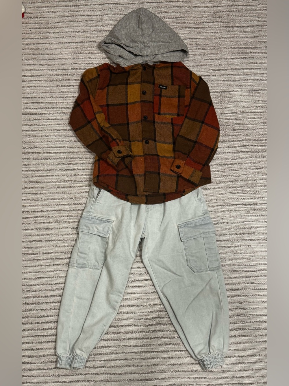 4T Toddler Outfit Bundle Volcom Hooded Flannel + Cargo Joggers Boys